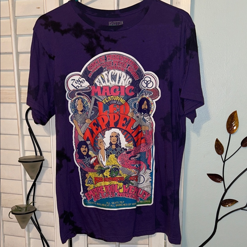 Led Zeppelin Purple Graphic T-Shirt